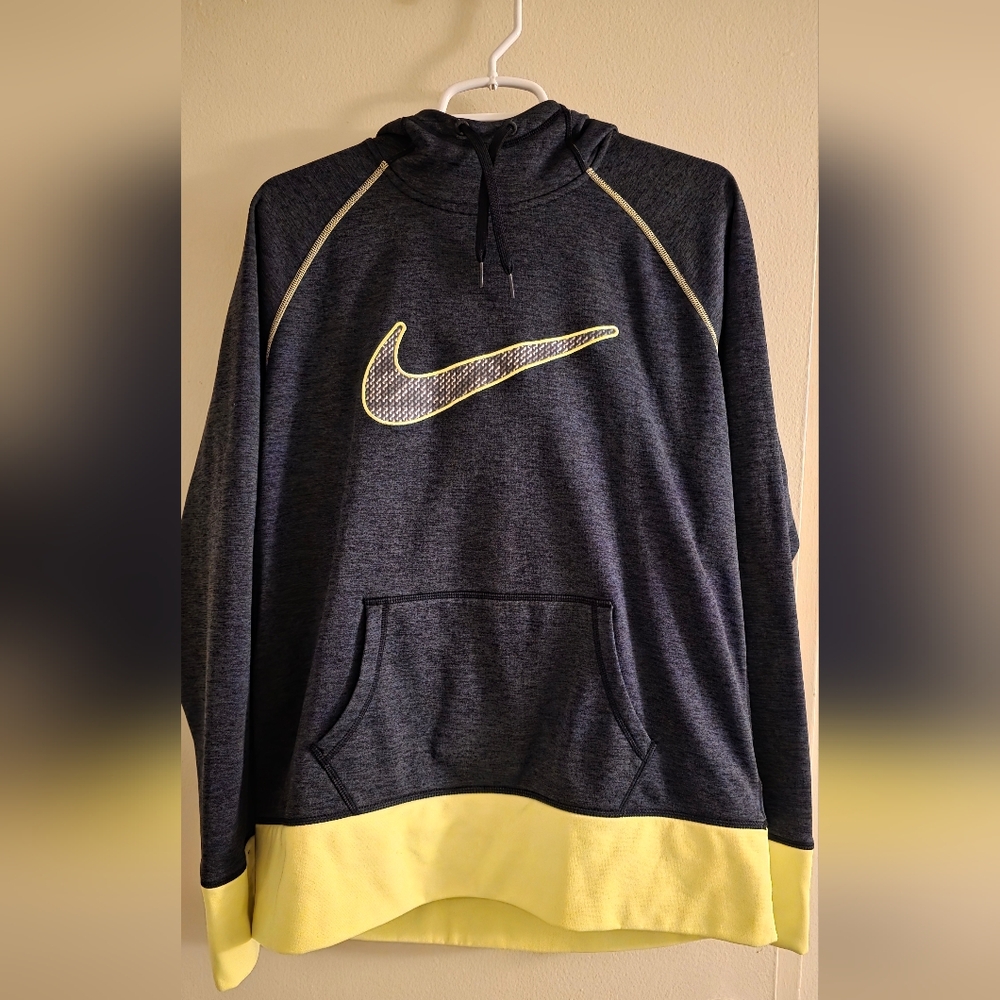 Nike Thermal Hoodie